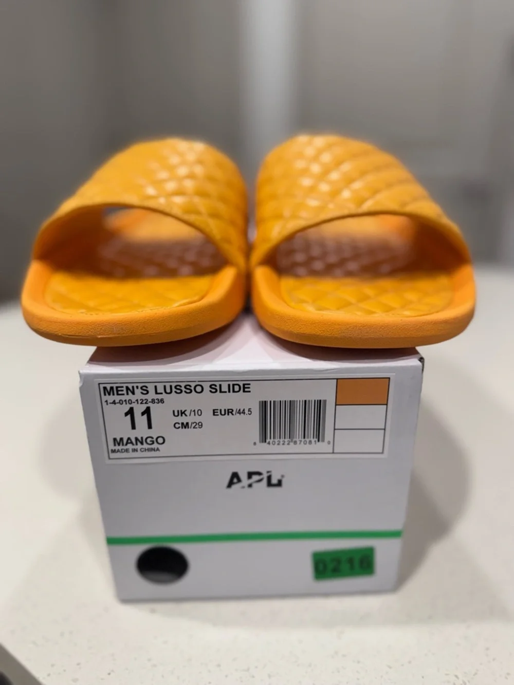 APL Men’s Lusso Quilted Leather Slides NIB Mango Size 11